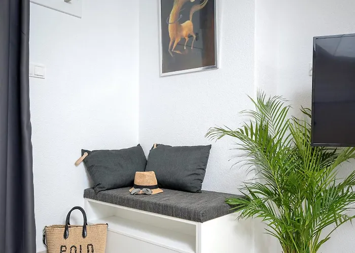 Luxor Hvar - Main Square *