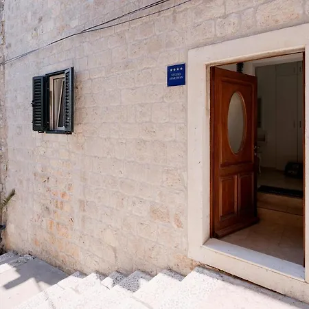 Apartment Luxor Hvar - Main Square *