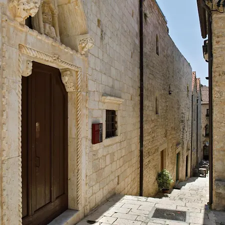 Luxor Hvar - Main Square Apartment Hvar Town