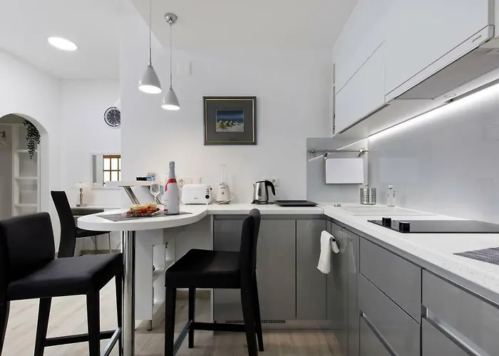 Luxor Hvar - Main Square *