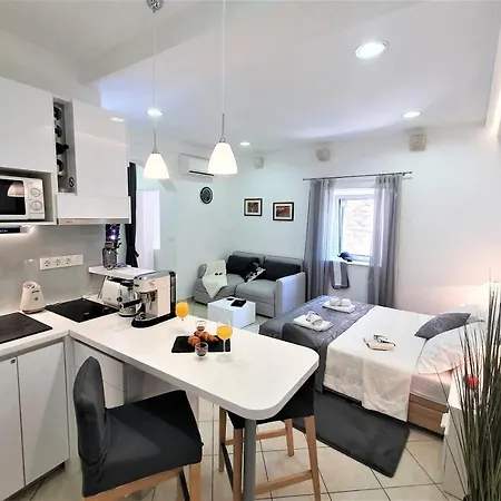 Luxor Hvar - Main Square