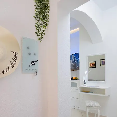 Luxor Hvar - Main Square *