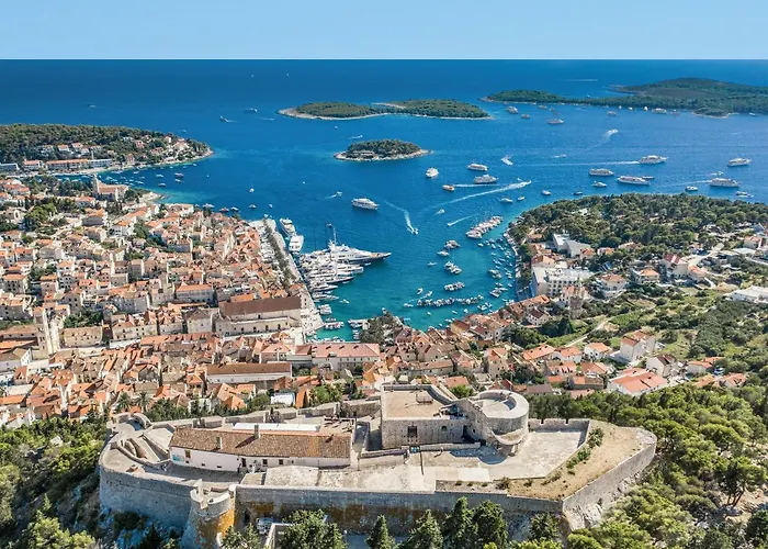 Luxor Hvar - Main Square *