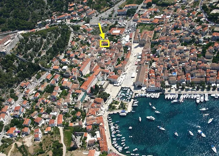 Luxor Hvar - Main Square Apartman